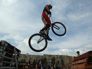 click for enlarge 800 X 600 74,5 Kb picture