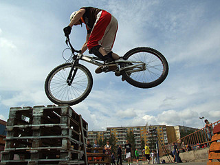 click for enlarge 800 X 600 93,4 Kb picture