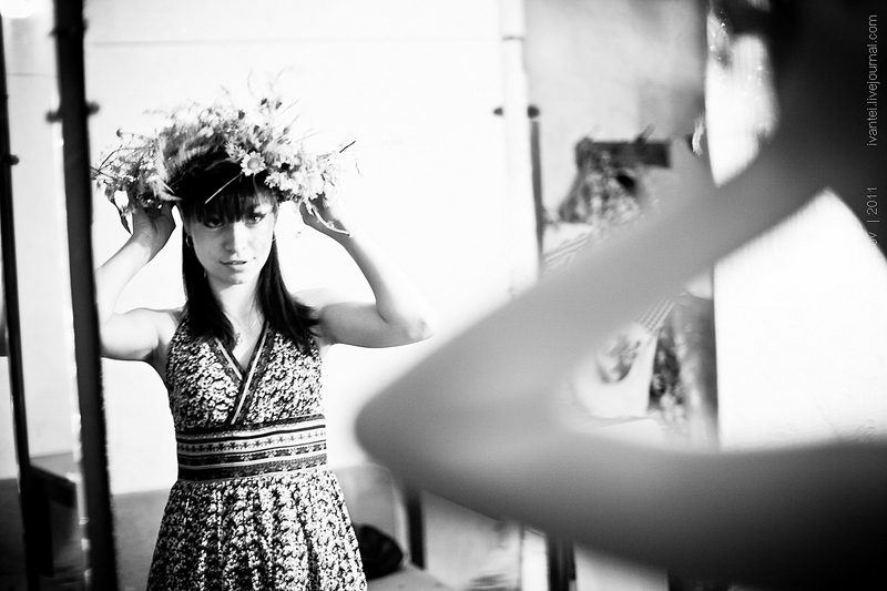 click for enlarge 1200 X 800 317,3 Kb picture