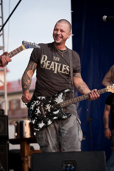 click for enlarge 600 X 900 159.6 Kb picture