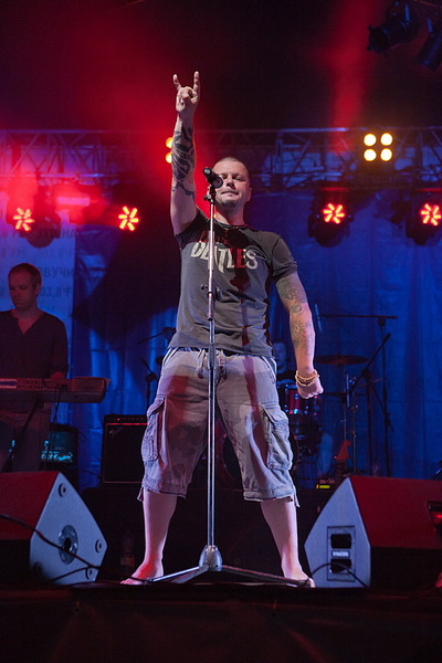 click for enlarge 600 X 900 167.7 Kb picture