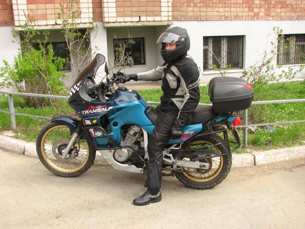 мотоцикл хонда трансальп 400