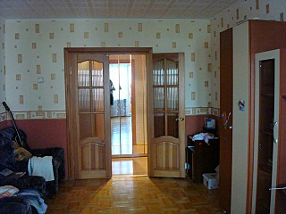 click for enlarge 640 X 480  87.4 Kb picture