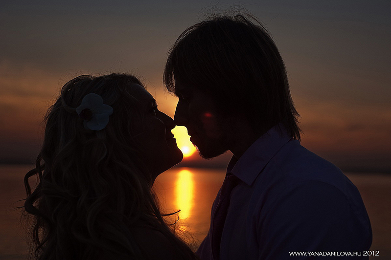 click for enlarge 1200 X 799 328.2 Kb picture
