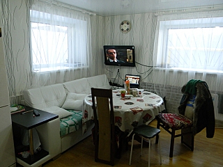 320 x 240