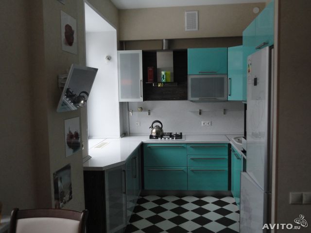 640 x 480