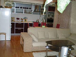 click for enlarge 640 X 480  31.7 Kb picture