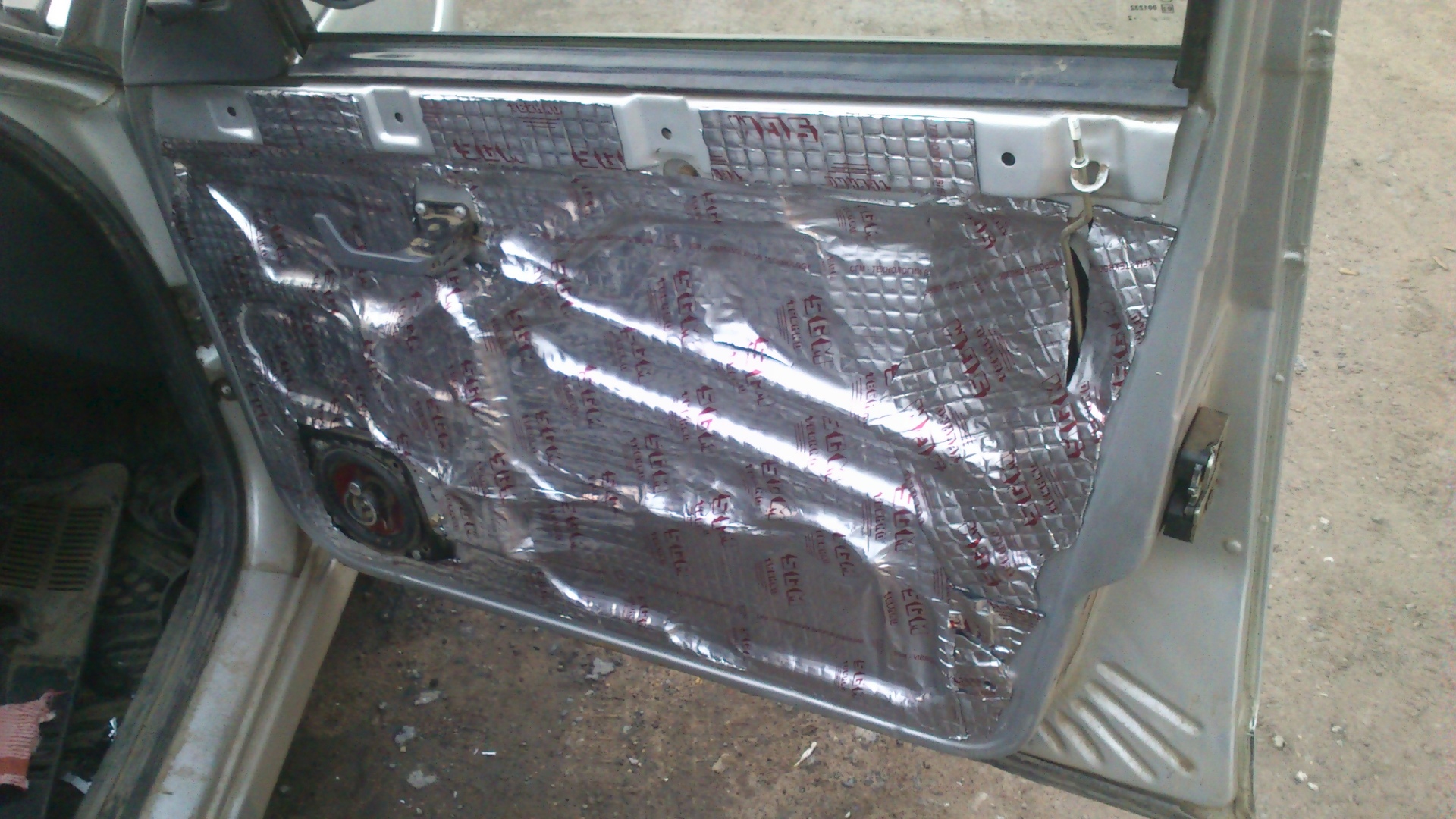 Фото №10 - шумоизоляция крышки багажника ВАЗ 2110