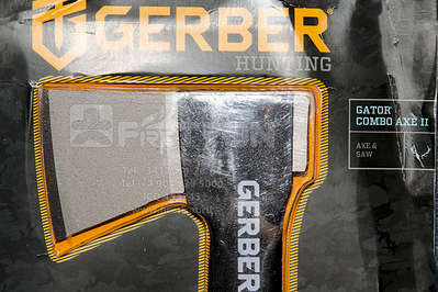 1500 X 1000 270.2 Kb 1500 X 2250 242.8 Kb 1500 X 2265 263.1 Kb Топор + Пила в рукояти Gerber GATOR COMBO AXE II USA Оргинал + Топорик JEEP продам