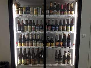 1920 X 1440 221.0 Kb Beer room. .