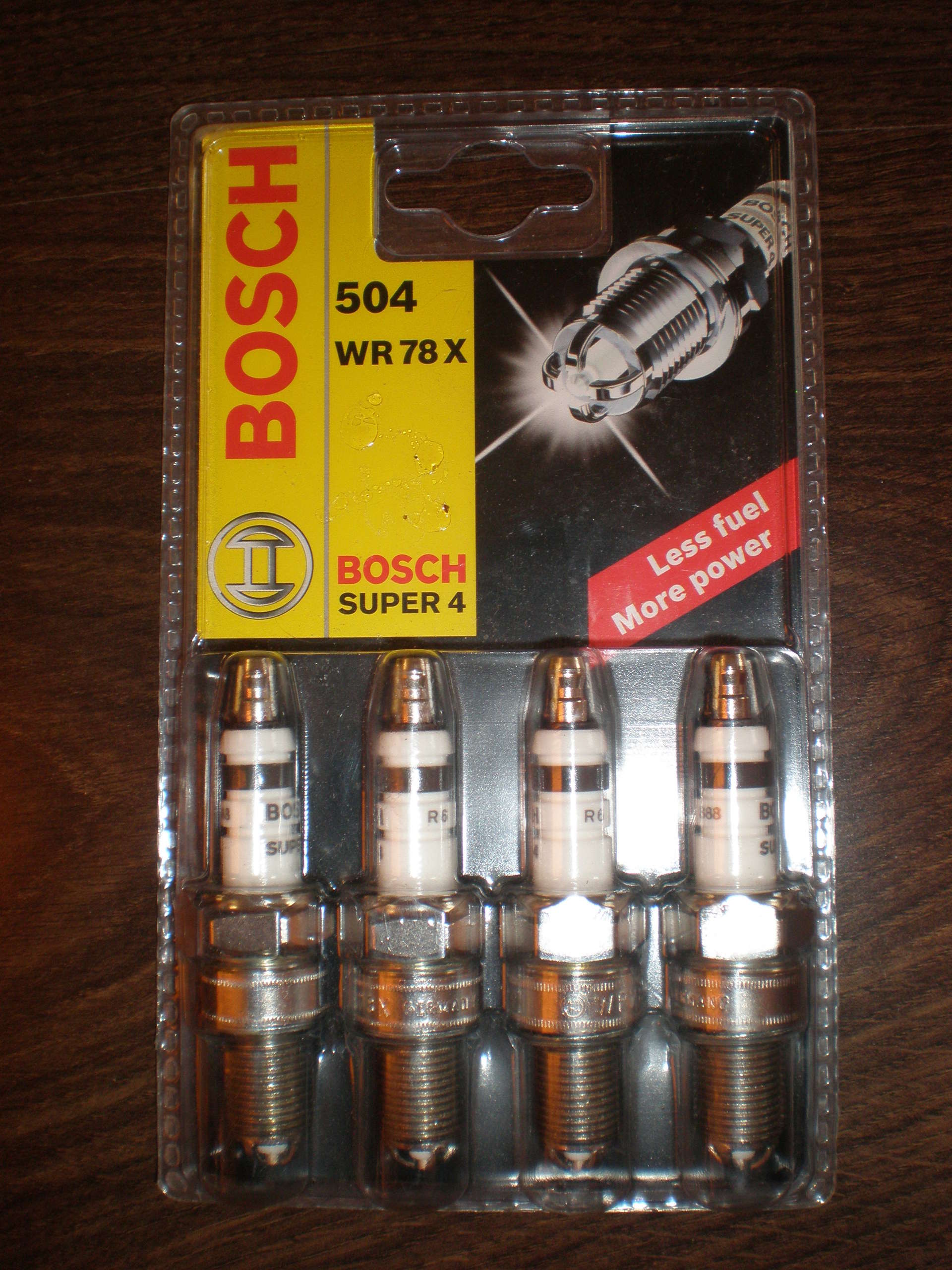 Bosch super 4. Свечи Bosch 504 wr78x. Свечи бош супер 4. Свеча "Bosch super-4" wr78 2101-07,2108-2110 0,8мм (4-х электр). Свечи зажигания Bosch super 4 Plus.