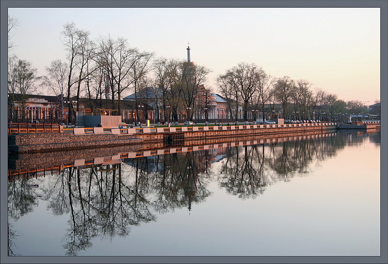 click for enlarge 1000 X 680 264,2 Kb picture