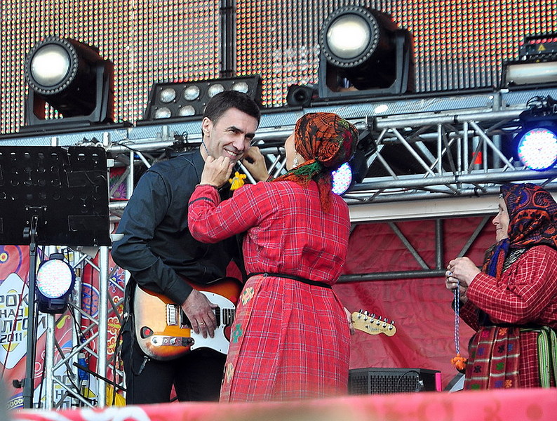 click for enlarge 900 X 680 309,3 Kb picture