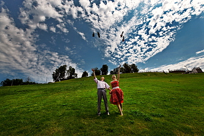 click for enlarge 900 X 600 383,9 Kb picture