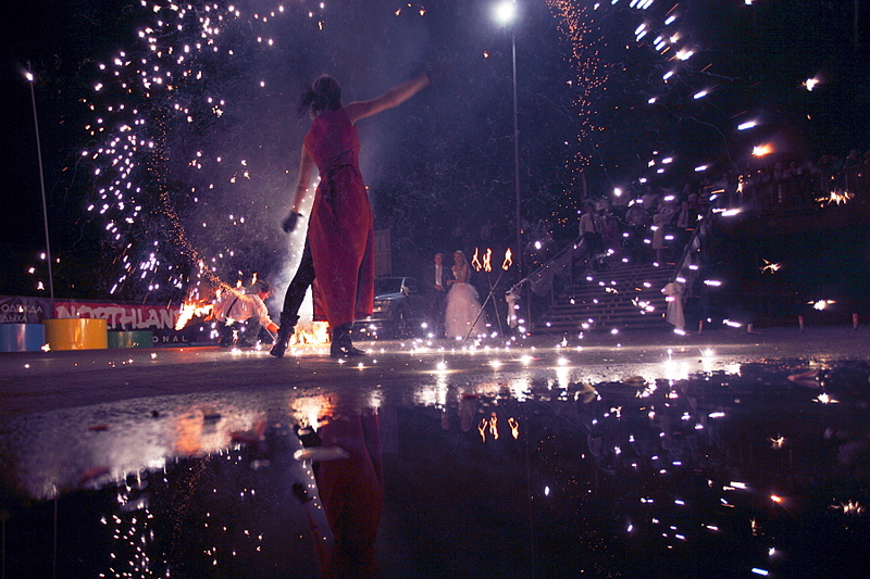 click for enlarge 900 X 600 418,6 Kb picture