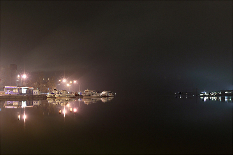click for enlarge 945 X 630 268,8 Kb picture