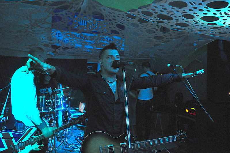 click for enlarge 900 X 598 173,0 Kb picture