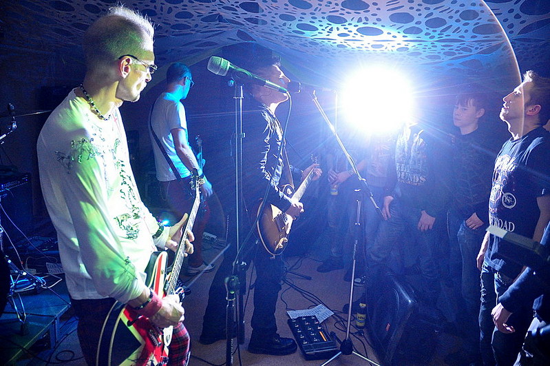 click for enlarge 900 X 598 193,4 Kb picture