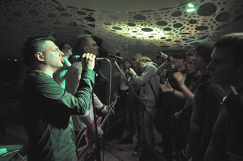 click for enlarge 900 X 598 135,2 Kb picture