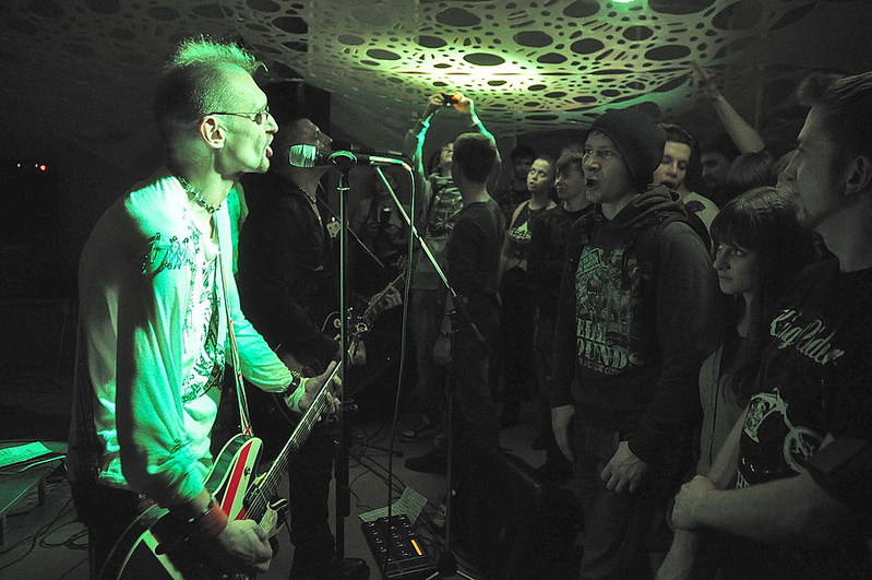 click for enlarge 900 X 598 150,1 Kb picture