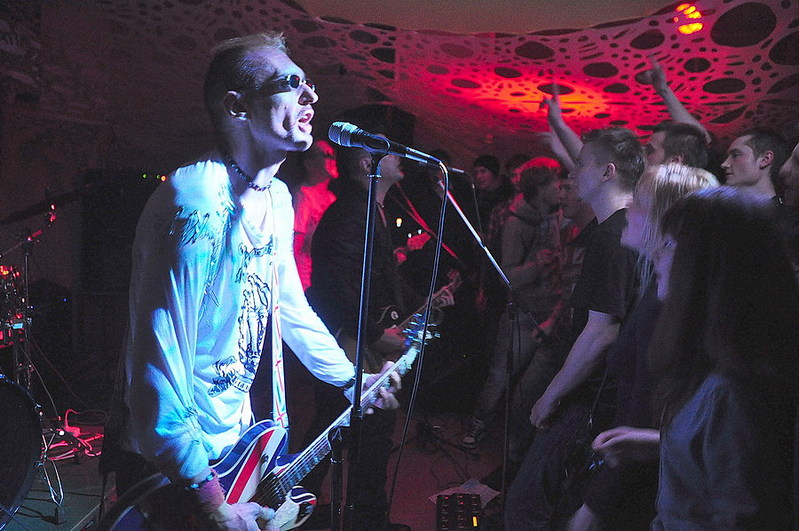 click for enlarge 900 X 598 165,5 Kb picture