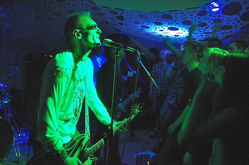 click for enlarge 900 X 598 175,4 Kb picture