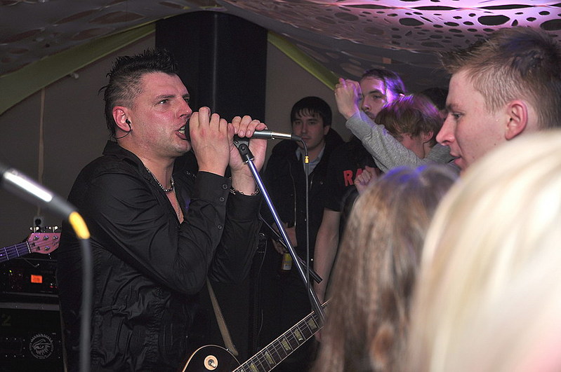 click for enlarge 900 X 598 119,5 Kb picture