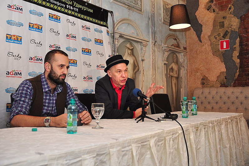 click for enlarge 900 X 598 189,5 Kb picture