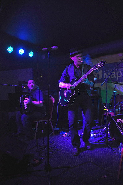 click for enlarge 598 X 900 129,4 Kb picture