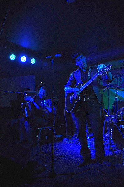 click for enlarge 598 X 900 129,3 Kb picture