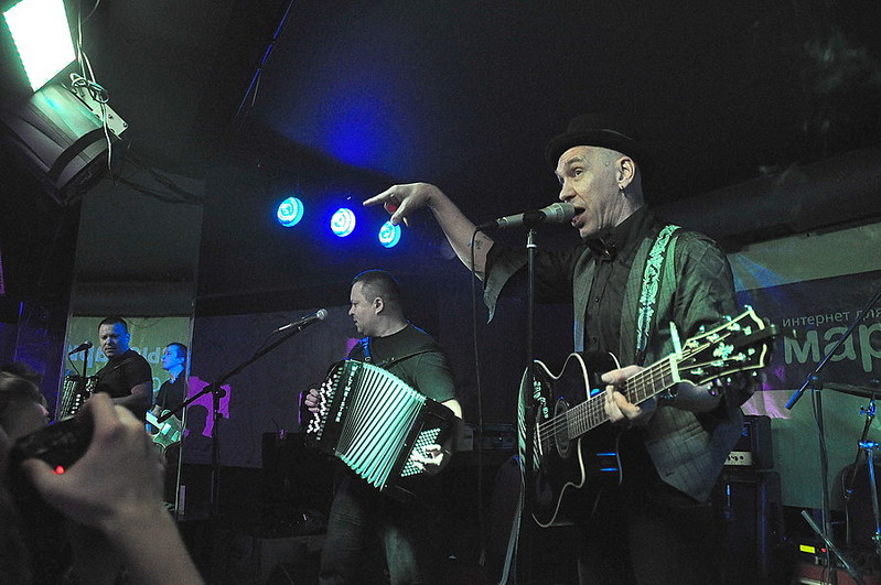 click for enlarge 900 X 598 139,7 Kb picture