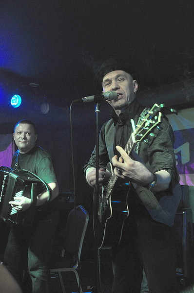 click for enlarge 598 X 900 125,6 Kb picture