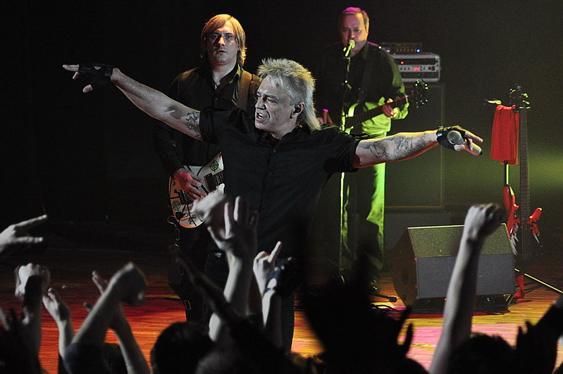 click for enlarge 900 X 598 117,4 Kb picture