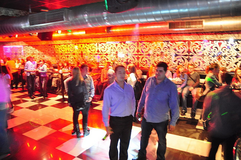 click for enlarge 900 X 598 215,8 Kb picture