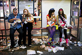 click for enlarge 640 X 426 186,6 Kb picture