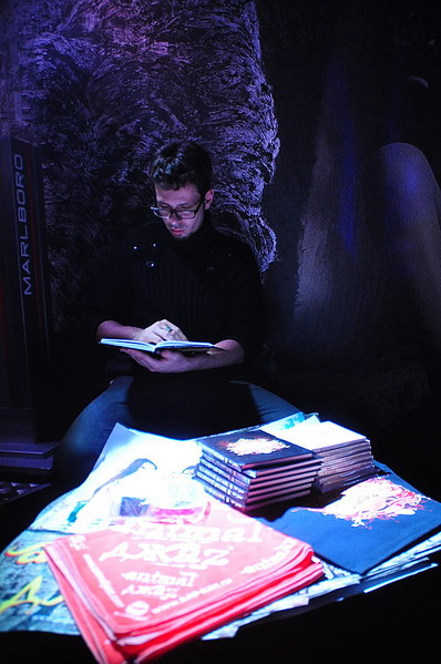 click for enlarge 598 X 900 143,0 Kb picture