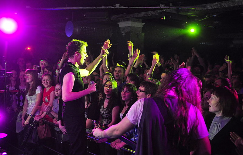 click for enlarge 900 X 576 140,4 Kb picture