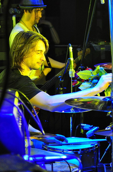 click for enlarge 589 X 900 164,9 Kb picture