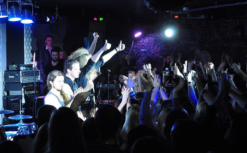 click for enlarge 900 X 558 144,7 Kb picture