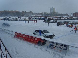 click for enlarge 1920 X 1440 500,2 Kb picture