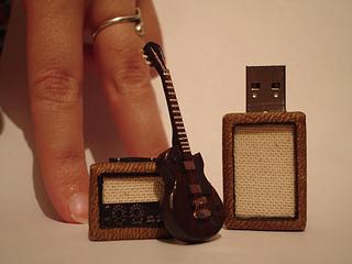 click for enlarge 1024 X 768  67,5 Kb picture