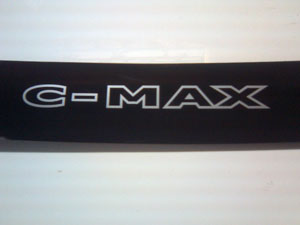 300 x 225
