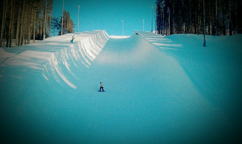 click for enlarge 1024 X 612 84,0 Kb picture