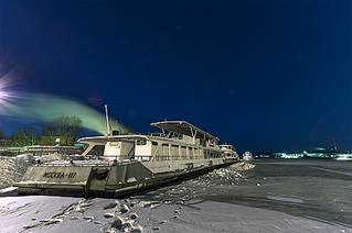 click for enlarge 900 X 598 200,6 Kb picture
