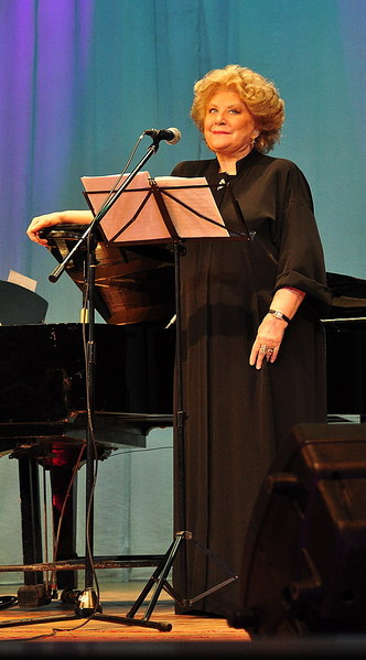 click for enlarge 554 X 1000 138,2 Kb picture