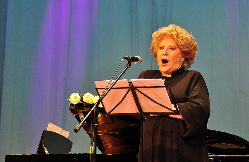 click for enlarge 1000 X 650 153,3 Kb picture