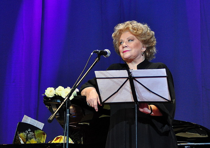 click for enlarge 1000 X 705 180,1 Kb picture