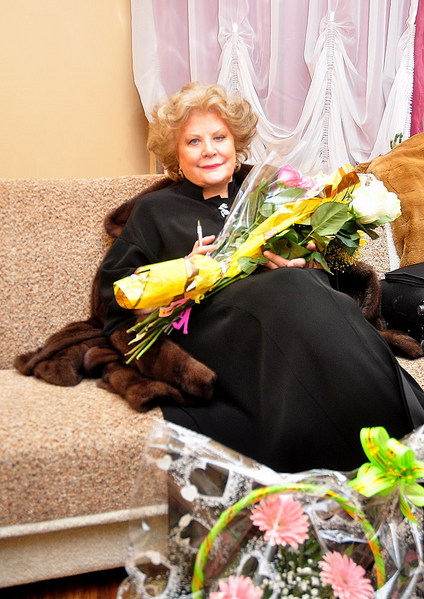 click for enlarge 708 X 1000 207,9 Kb picture