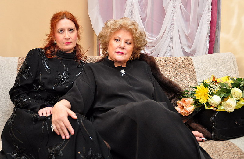 click for enlarge 1000 X 650 173,8 Kb picture