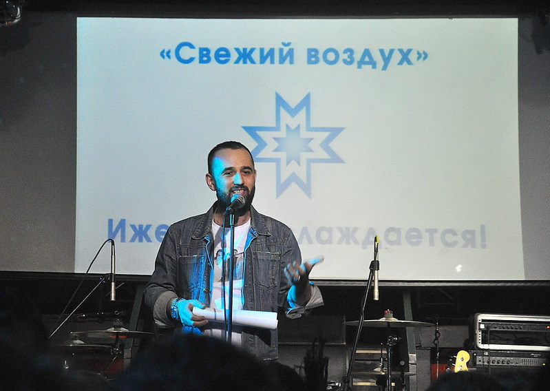 click for enlarge 1000 X 711 153,1 Kb picture